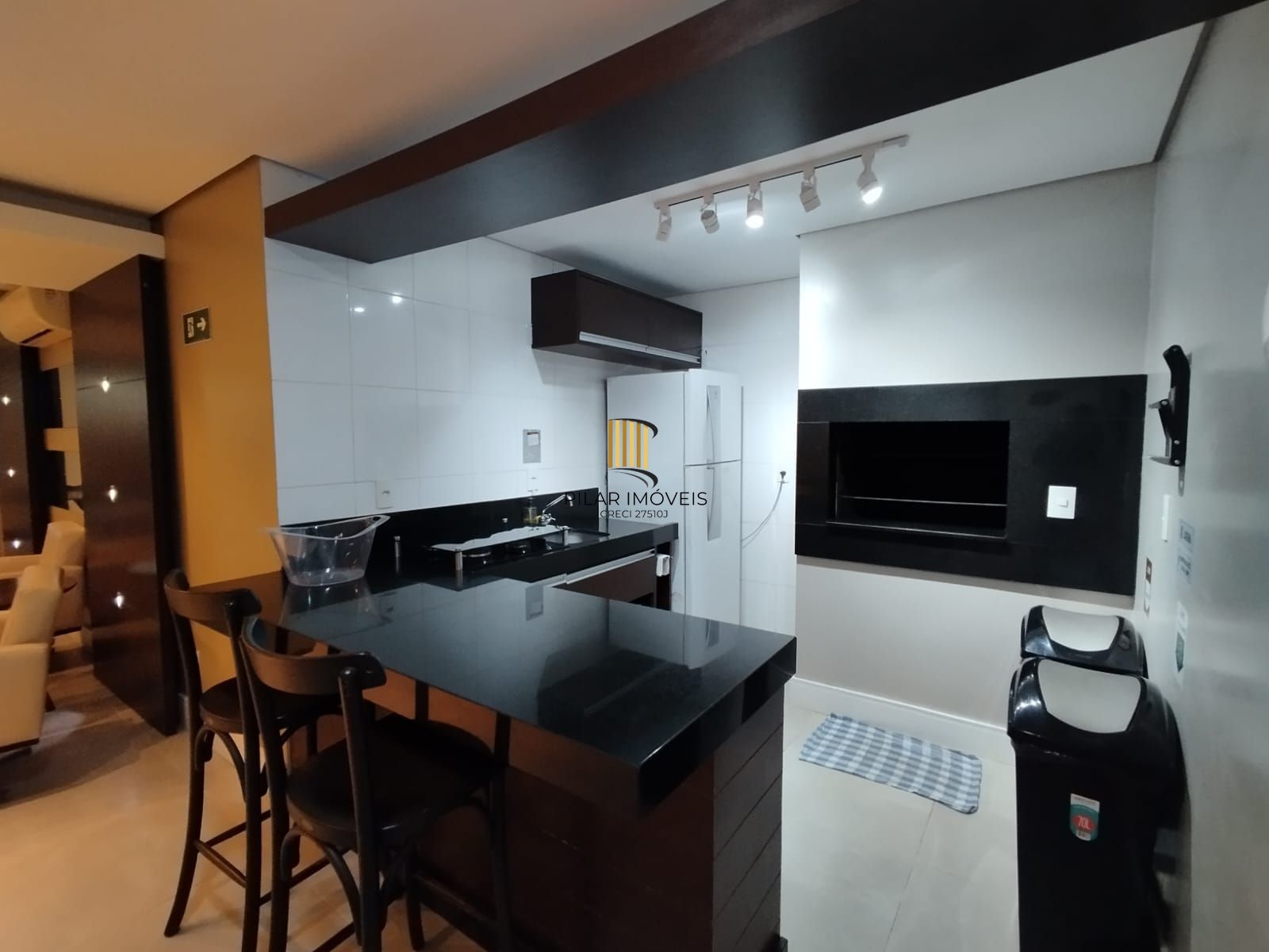 Apartamento com 3 Dormitórios, 2 vagas , uma quadra do Zaffari Otto