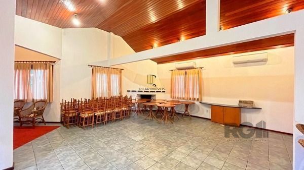 Ótima Cobertura Duplex com 233,00 m² Privativos no Miolo do Bairro Tristeza