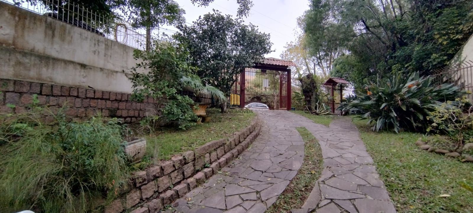 Casa Residencial com vista incrível para o Rio Guaíba no bairro Vila Conceição.