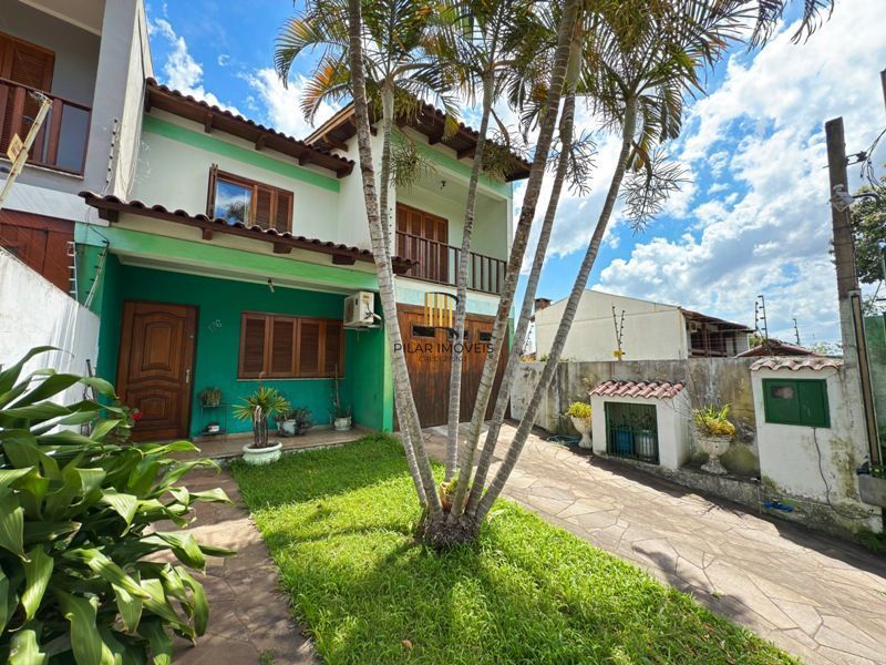 Casa para Venda - 190m², 3 dormitórios, sendo 1 suites, 3 vagas - Nonoai