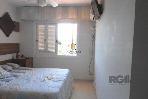 Casa em Porto Alegre, no bairro Espirito Santo, com 3 dormitório(s), e 3 banheir