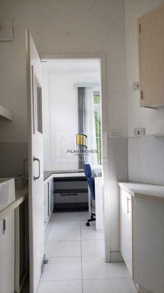 Conjunto/Sala em Porto Alegre, no bairro Menino Deus, e 0 banheiros, à venda.