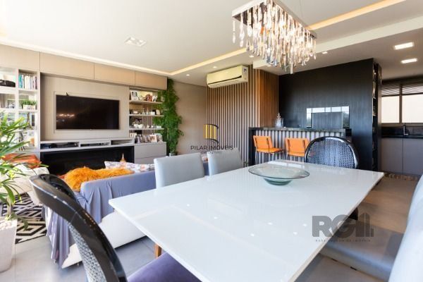 Apartamento em Porto Alegre, no bairro Cavalhada, com 3 dormitório(s), e 3 banhe