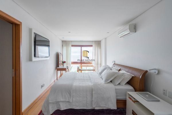 Casa para Venda - 463.7m², 4 dormitórios, sendo 4 suites, 4 vagas - Vila Conceiç