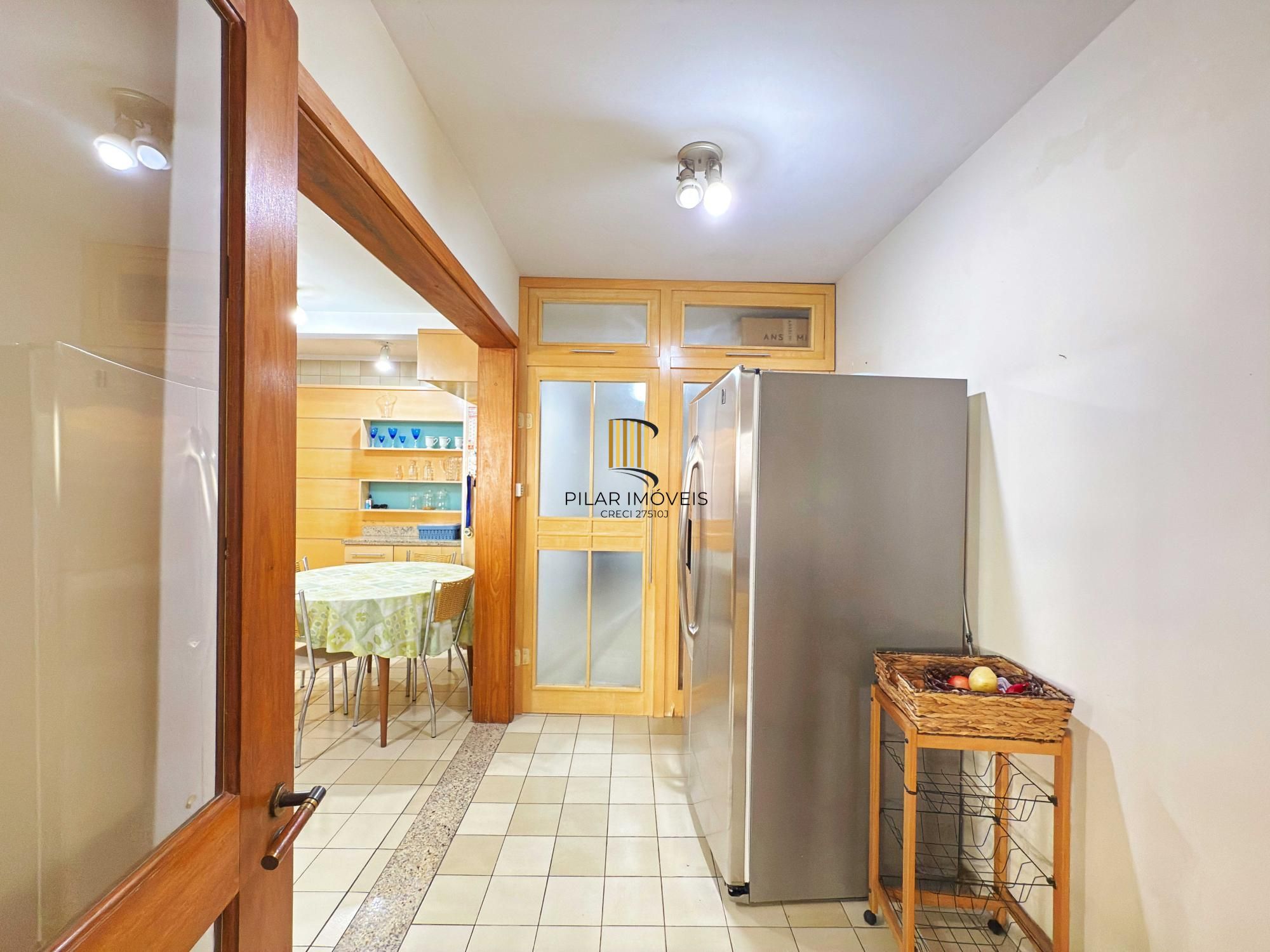 Casa 3 dormitórios no bairro Ipanema