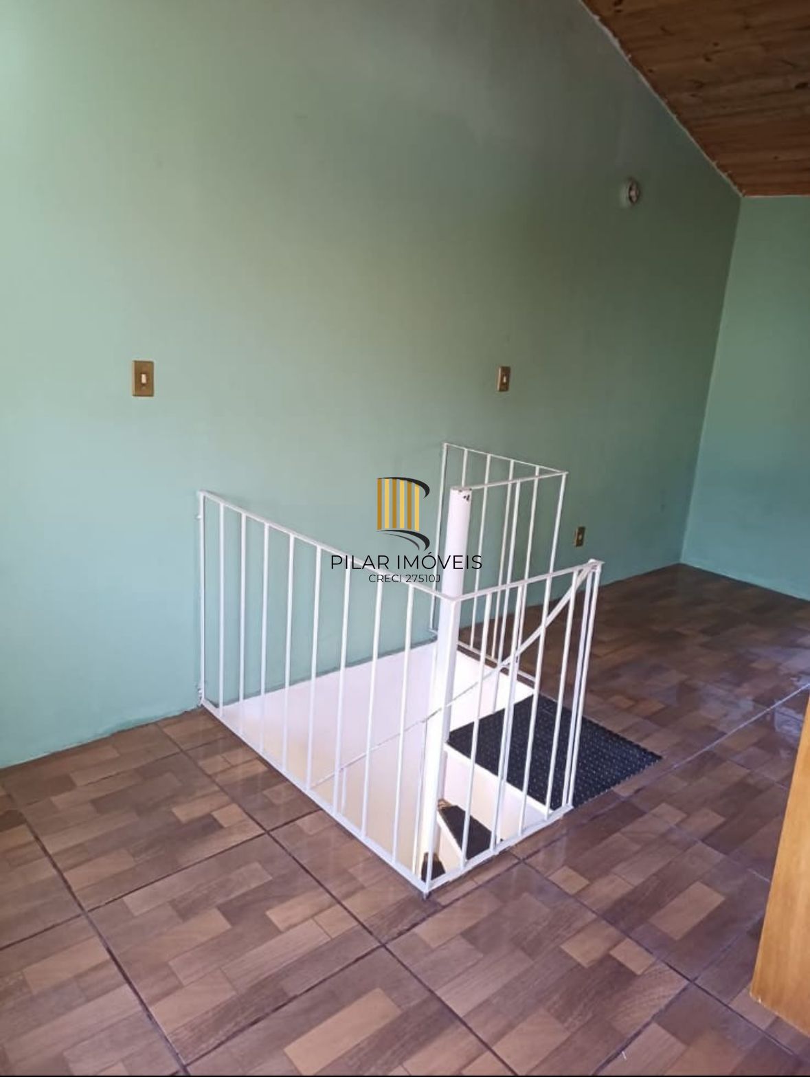 Residência em Condominio para Venda com 2 dormitórios com 1 vaga - Santo Antonio