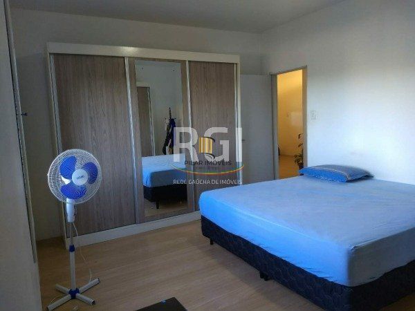 Casa para Venda - 150m², 3 dormitórios, 2 vagas - Hípica