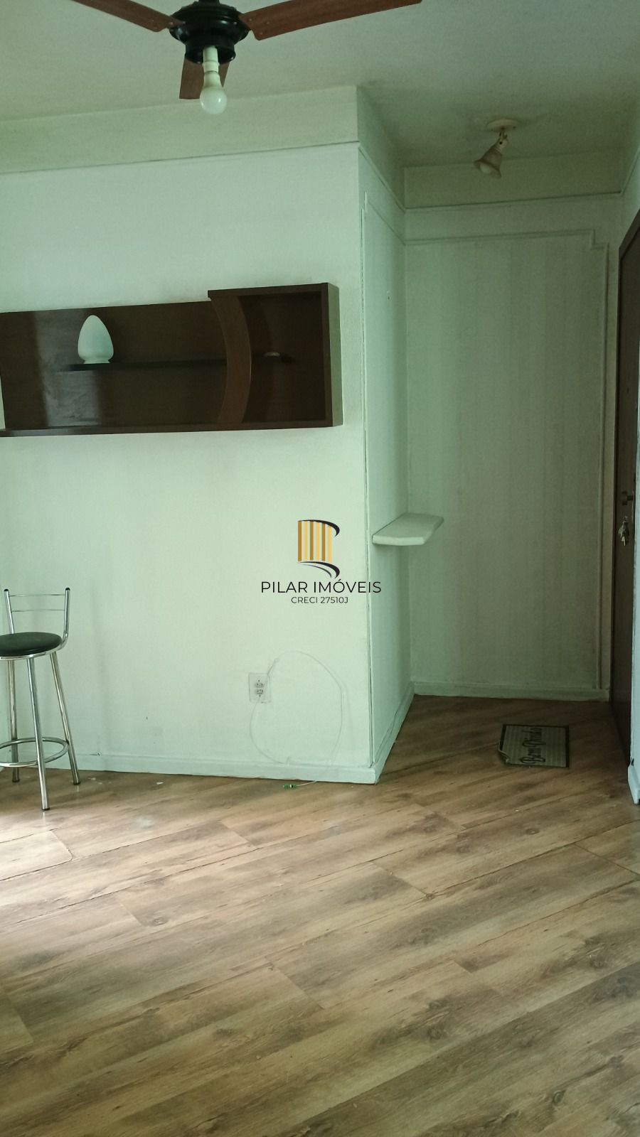 Apartamento 2 dormitórios no Bairro Jardim Carvalho.