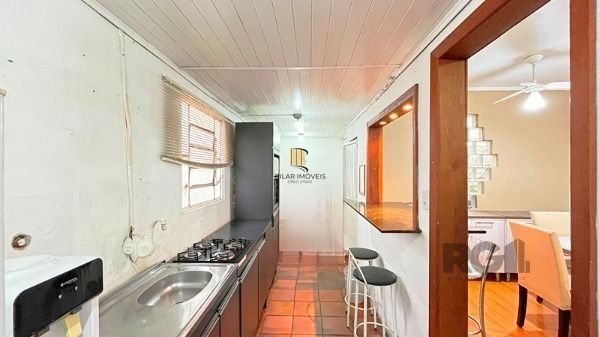 Casa em Porto Alegre, no bairro Cavalhada, com 4 dormitório(s), e 4 banheiros, à