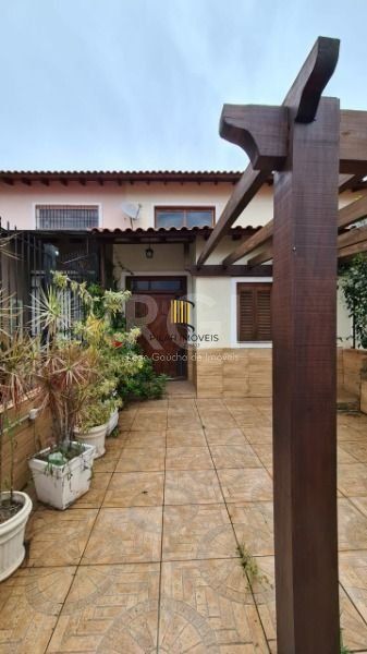 Casa para Venda - 100m², 2 dormitórios, sendo 1 suites, 1 vaga - Hípica