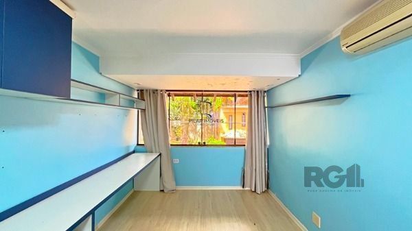 Casa Condominio em Porto Alegre, no bairro Cavalhada, com 2 dormitório(s), à ven