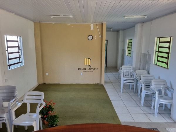 Casa em Porto Alegre, no bairro Vila Nova, com 1 dormitório(s), e 1 banheiros, à