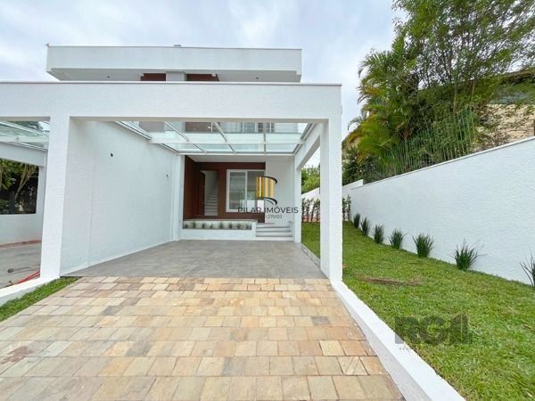 Casa em Porto Alegre, no bairro Vila Conceição, com 3 dormitório(s), à venda. - Pilar Imóveis