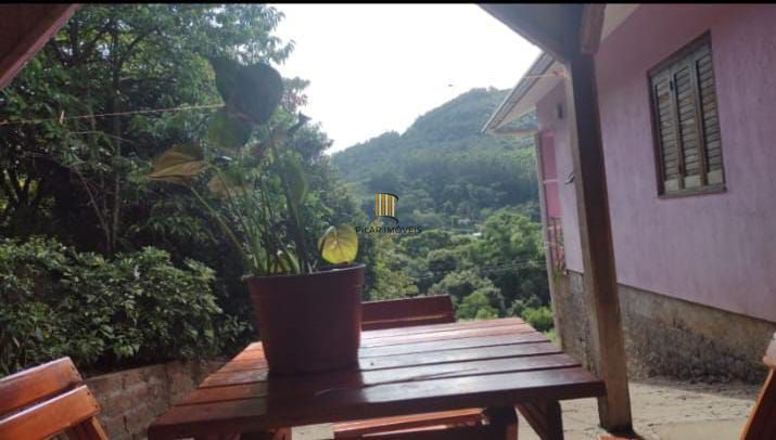 Casa 2 dormitórios no bairro Bairro Esperança