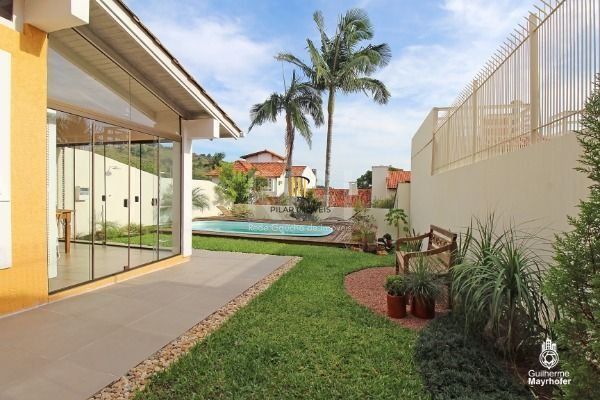 Casa para Venda - 208.06m², 3 dormitórios, sendo 1 suites, 2 vagas - Altos do Ip