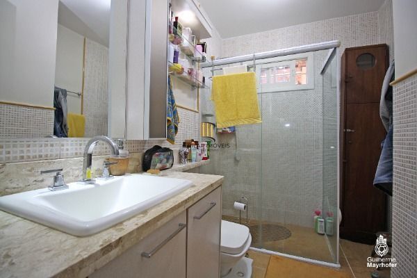 Casa para Venda - 219.05m², 3 dormitórios, sendo 1 suites, 2 vagas - Bahamas