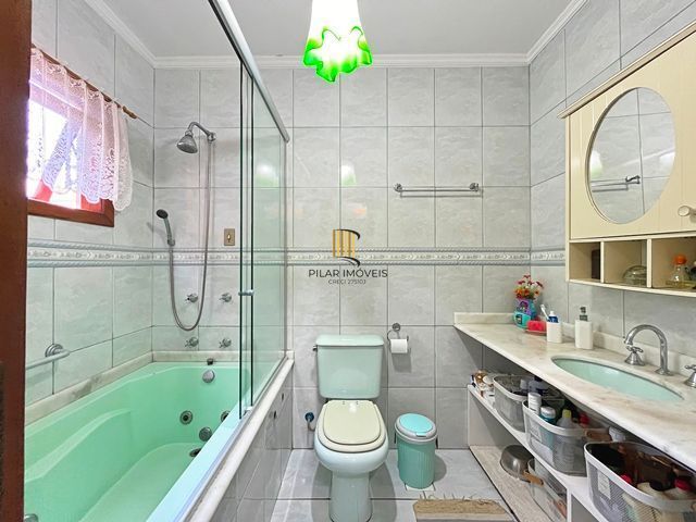 Ótima Residência com 3 dormitórios á venda no Bairro Ipanema.