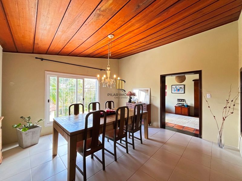 Casa em condomínio para pessoas de bom gosto.