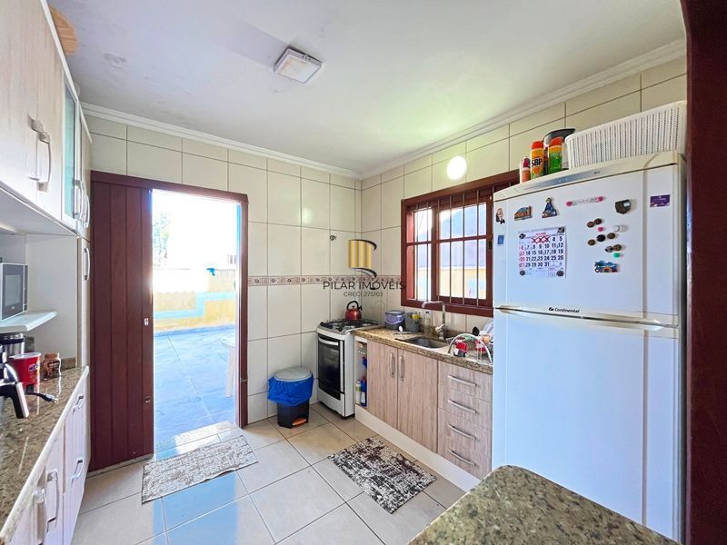 Residência com 2 dormitórios no  Residencial Jardins do Prado.