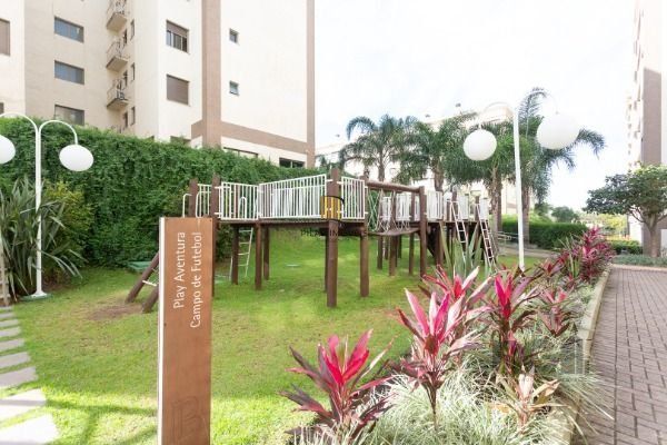 Apartamento em Porto Alegre, no bairro Cavalhada, com 3 dormitório(s), e 3 banhe