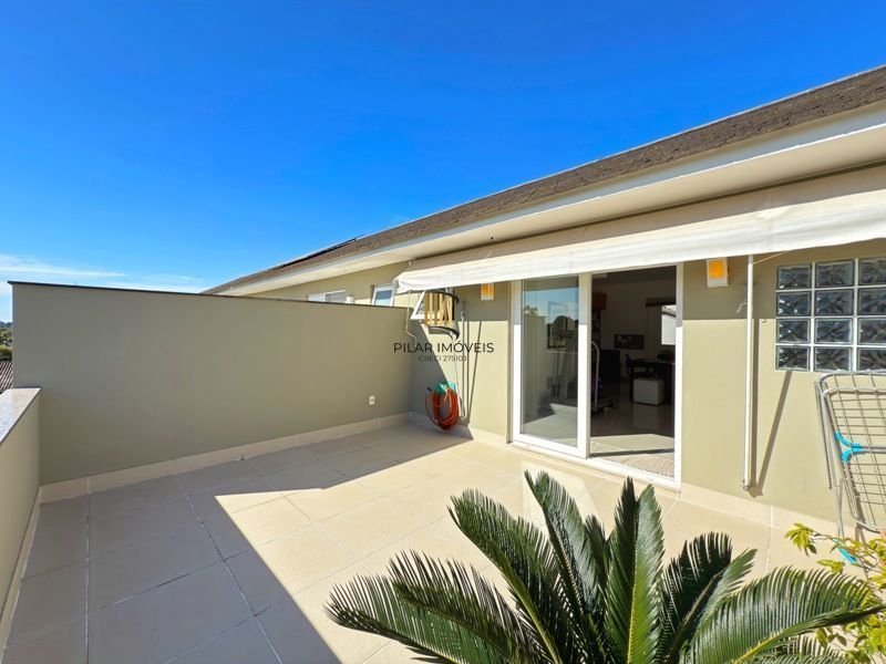 Linda Residência com 3 dormitórios e 1 suíte no Bairro Tristeza para venda.