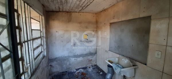 Casa para Venda - 170m², 2 dormitórios, 6 vagas - Sarandi