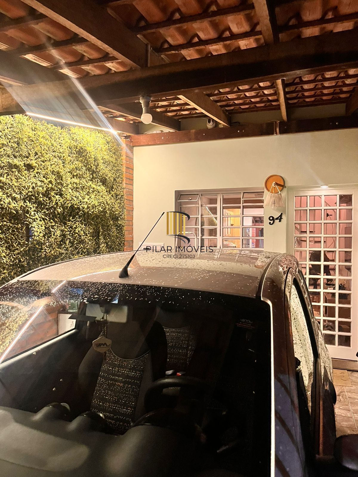 Ótima casa em condomínio, com 2 dormitórios.