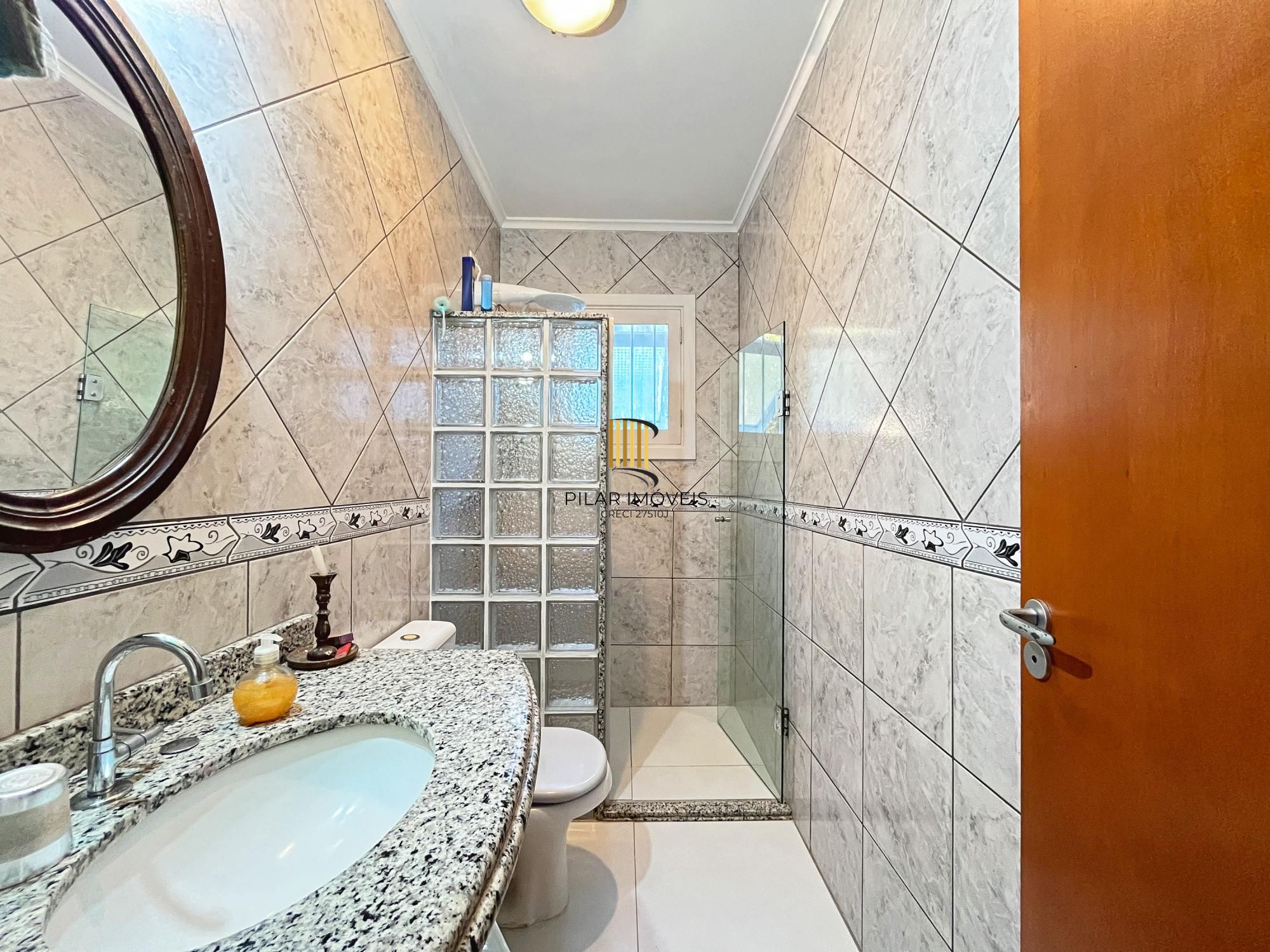 Casa 4 dormitórios no bairro Ipanema - Pilar Imóveis