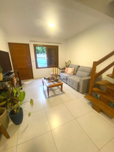 Casa para Venda - 108.8m², 2 dormitórios, sendo 2 suites, 1 vaga - Teresópolis
