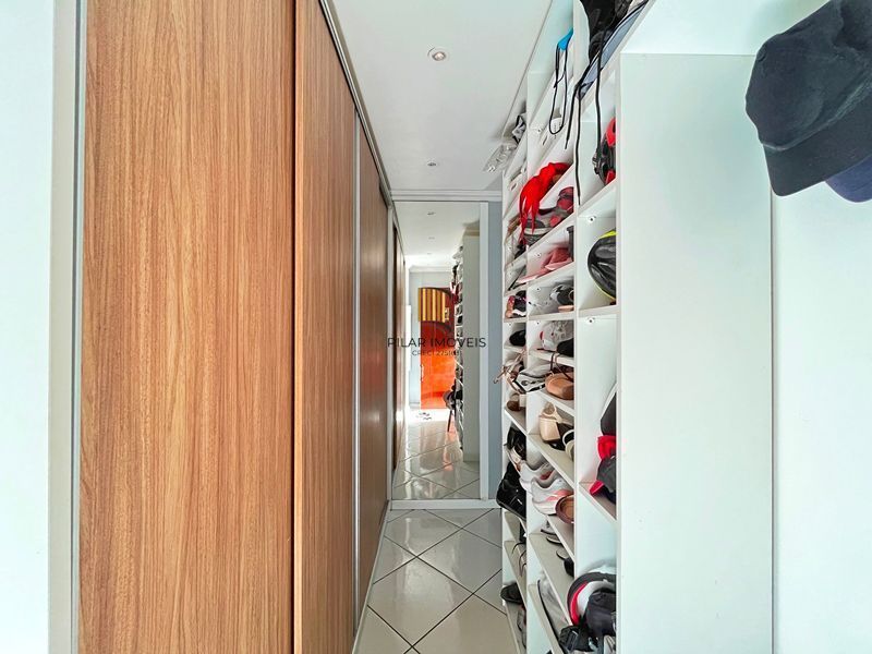 Residência com 2 dormitórios no  Residencial Jardins do Prado.