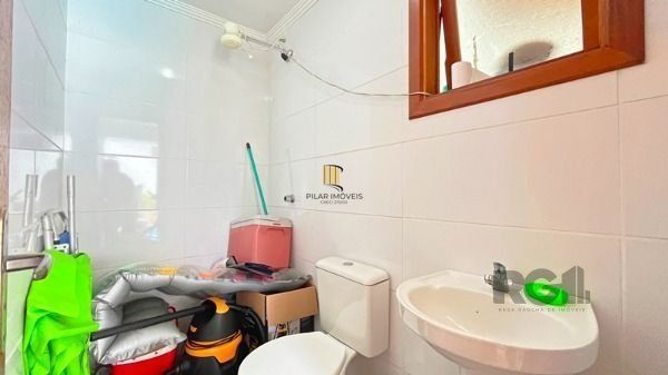 Casa em Porto Alegre, no bairro Tristeza, com 3 dormitório(s), e 3 banheiros, à 