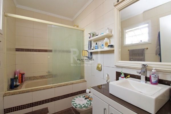 Casa para Venda - 154m², 3 dormitórios, sendo 1 suites, 4 vagas - Ipanema