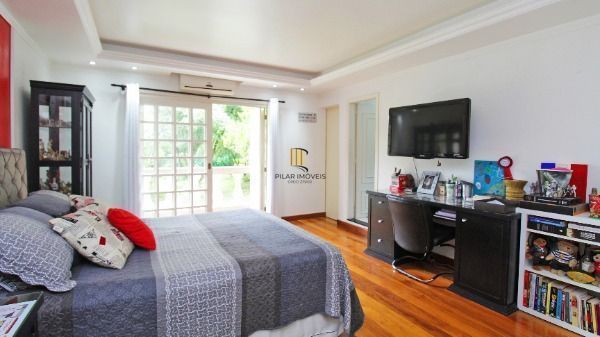 Casa Condominio em Porto Alegre, no bairro Cascata, com 3 dormitório(s), e 3 ban