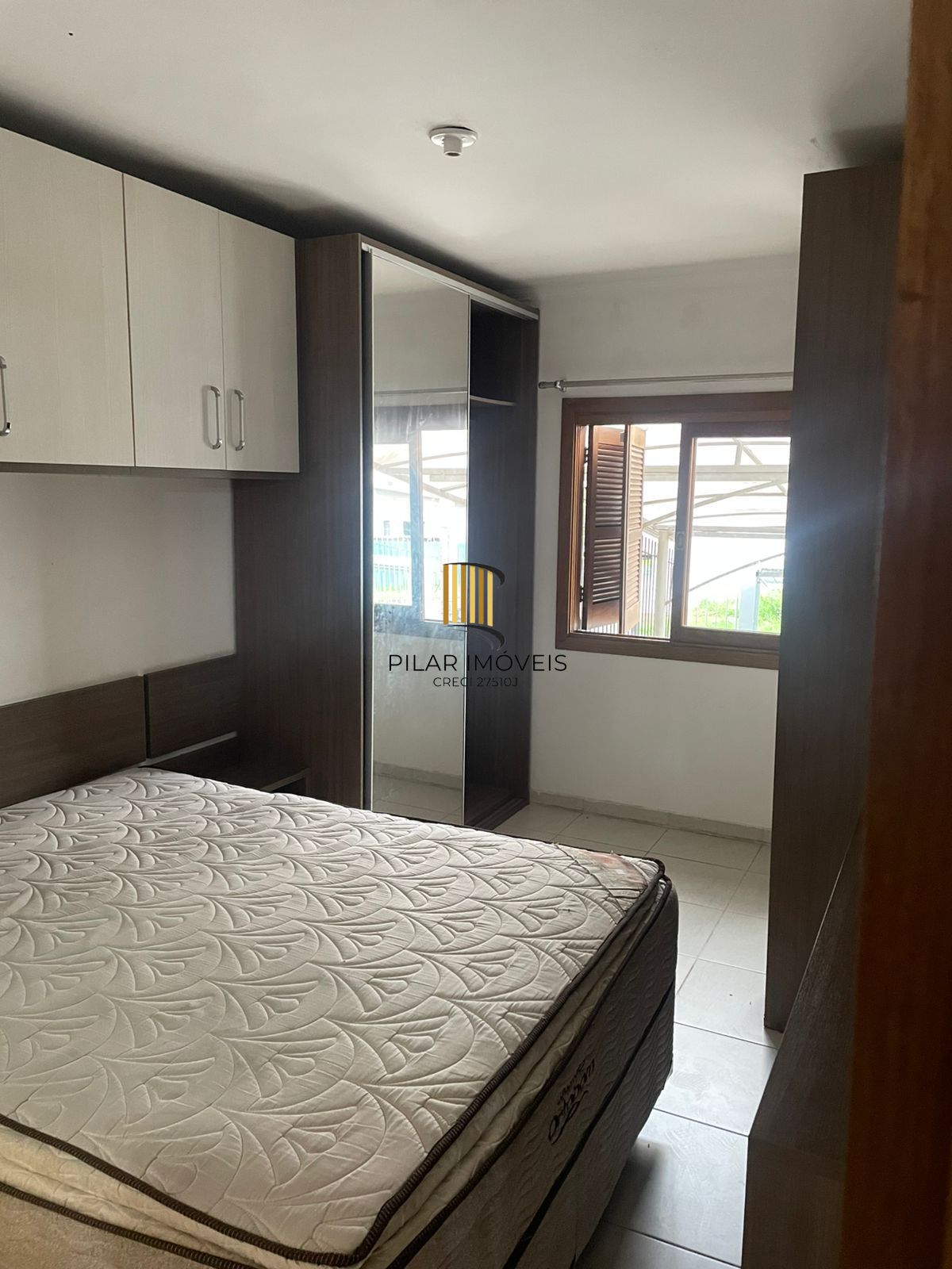 Casa 2 dormitórios no bairro Hípica