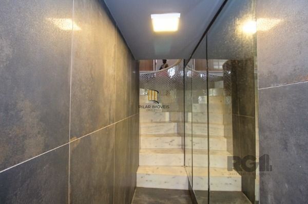 Casa em Porto Alegre, no bairro Aberta dos Morros, com 3 dormitório(s), e 3 banh