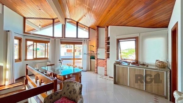 Ótima Cobertura Duplex com 233,00 m² Privativos no Miolo do Bairro Tristeza