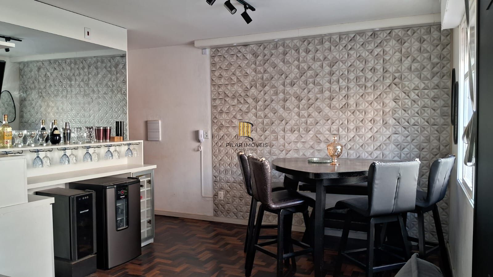 Apartamento 3 dormitórios no bairro Cristal