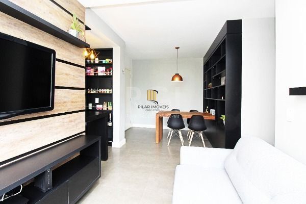 Apartamento em Porto Alegre, no bairro Cavalhada, com 2 dormitório(s), e 2 banhe