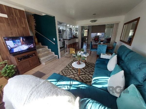 Casa em Porto Alegre, no bairro Hípica, com 3 dormitório(s), e 3 banheiros, à ve - Pilar Imóveis