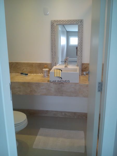 Casa no TerraVille com 3 dormitórios sendo 2 suítes.