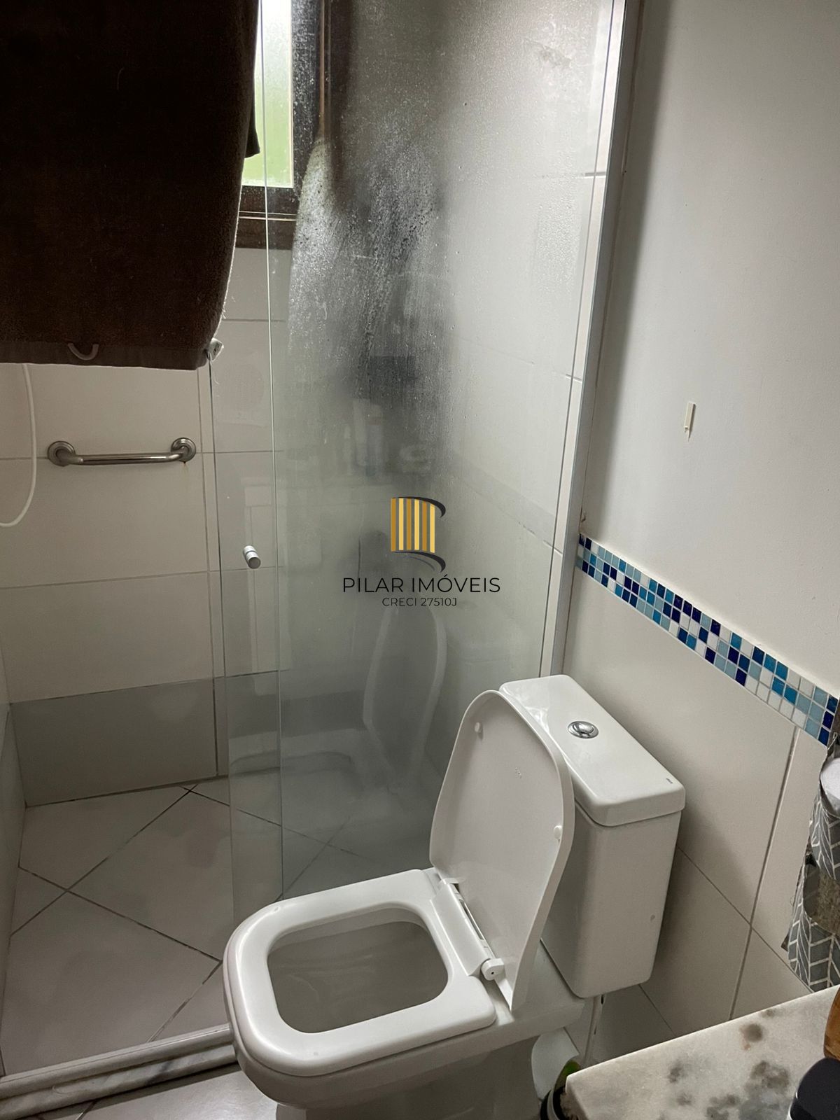 CASA EM CONDOMÍNIO FECHADO NO IPANEMA COM 2 DORMITORIOS 3 BANHEIROS