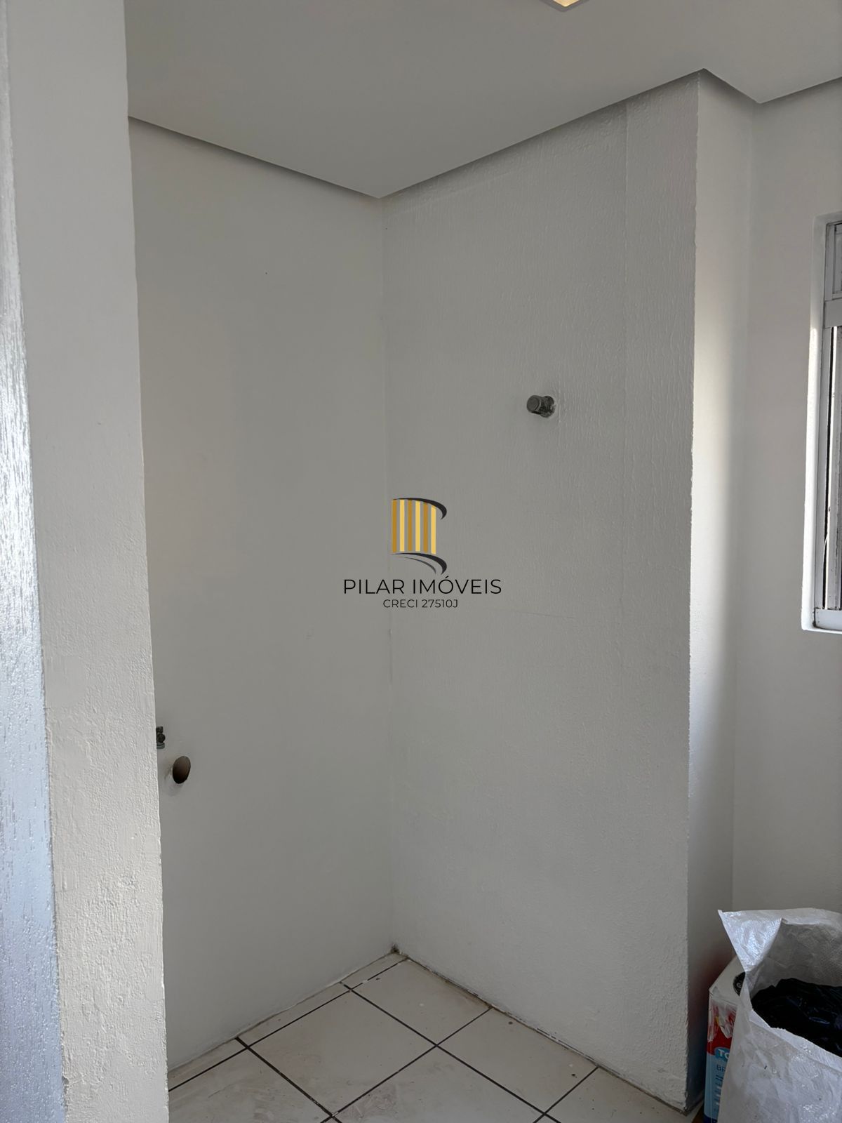 Apartamento 2dorm, sala/cozinha, banheiro. Aceita venda assistida!