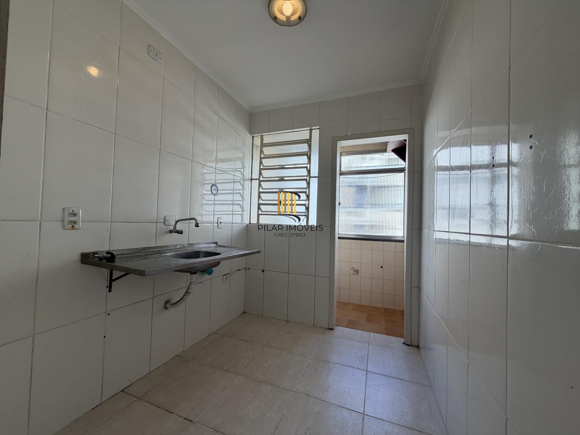 Apartamento 2 dormitórios no bairro Camaquã
