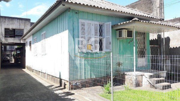 Casa para Venda - 500m², 3 dormitórios, 6 vagas - Tristeza - Pilar Imóveis