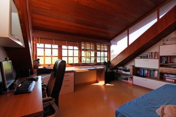 Casa para Venda - 154m², 3 dormitórios, sendo 1 suites, 4 vagas - Ipanema