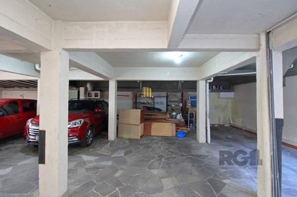 Apartamento em Porto Alegre, no bairro Medianeira, com 3 dormitório(s), e 3 banh