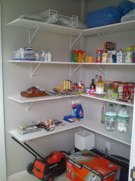 Casa no TerraVille com 3 dormitórios sendo 2 suítes.