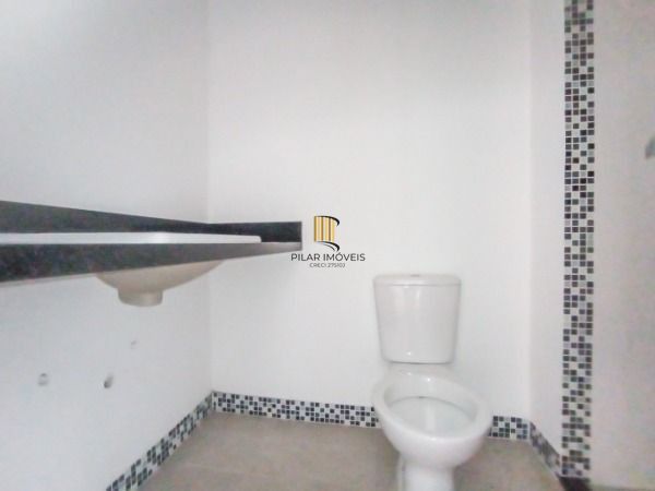 Casa em Porto Alegre, no bairro Aberta dos Morros, com 3 dormitório(s), à venda.