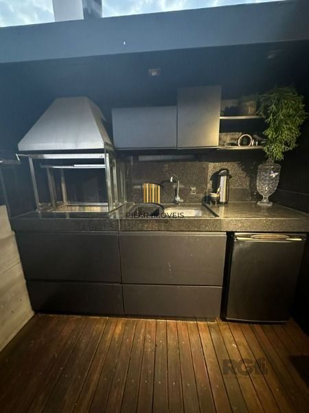 Casa Condominio em Porto Alegre, no bairro Tristeza, com 3 dormitório(s), e 3 ba