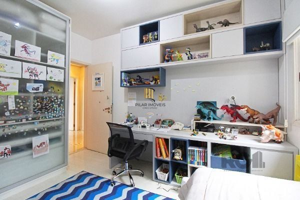 Casa Condominio em Porto Alegre, no bairro Sétimo Céu, com 4 dormitório(s), e 4 